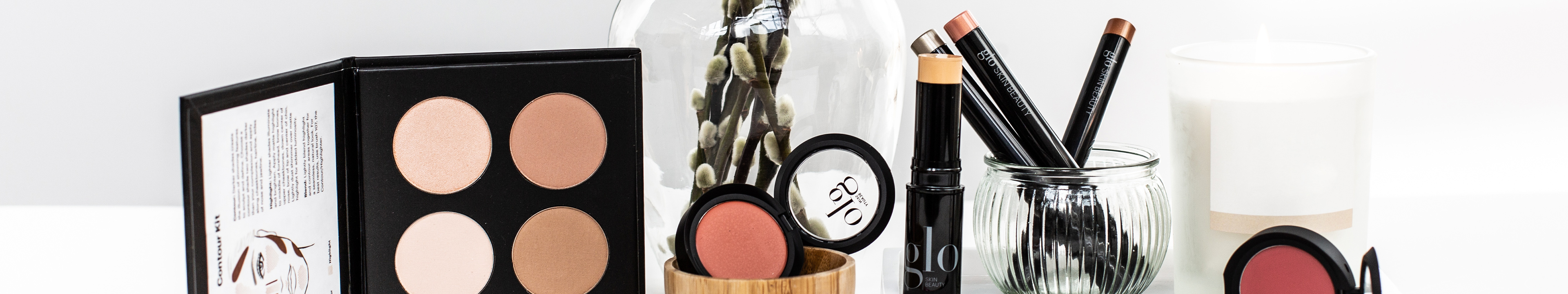 GLO_BANNERMakeup_Image_3840x720